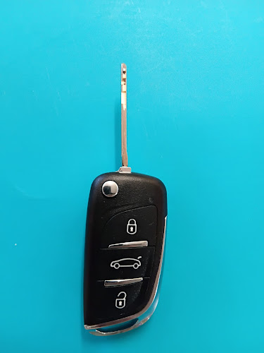 Auto Key Replacements