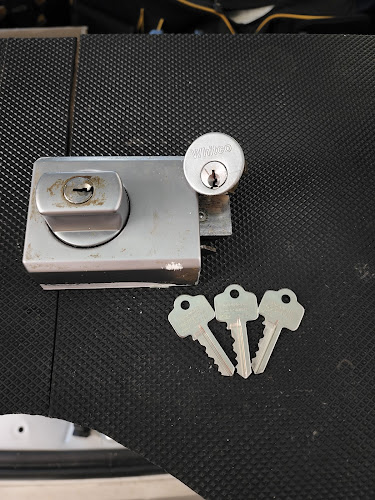 Midnight Locksmiths & Security