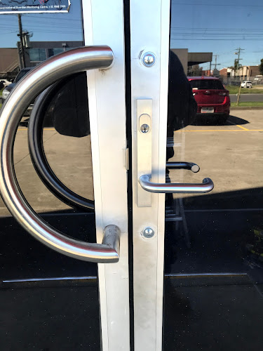 Select Locksmiths & Security